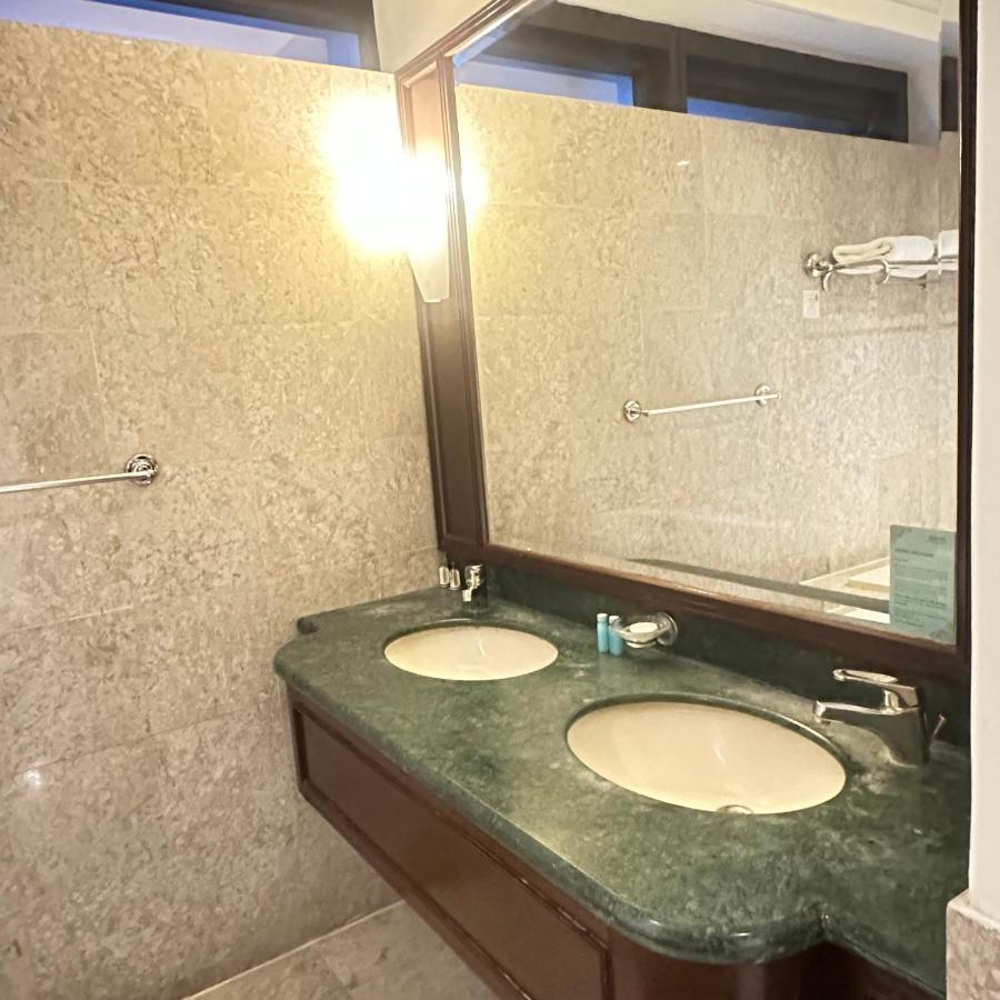 Peak Suites At Times Square 쿠알라룸푸르 외부 사진